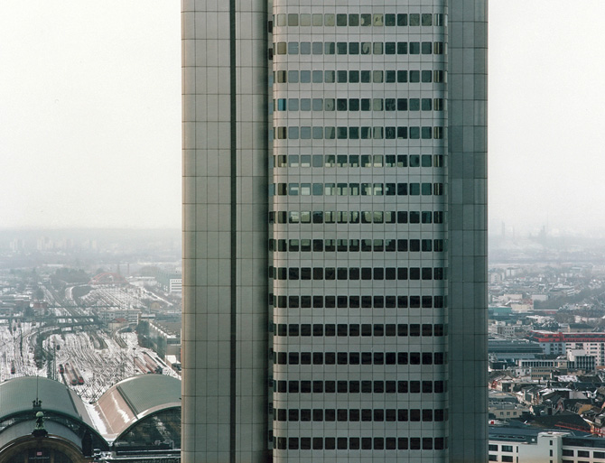 Silver Tower, 2009 11 by Matthias Hoch on thisispaper.com matthias hoch 13 Silver Tower, 2009 11 by Matthias Hoch on thisispaper.com