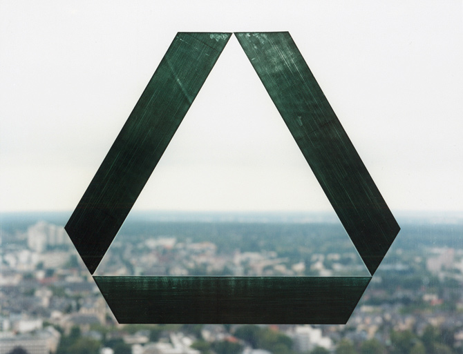 Silver Tower, 2009 11 by Matthias Hoch on thisispaper.com matthias hoch 17 Silver Tower, 2009 11 by Matthias Hoch on thisispaper.com